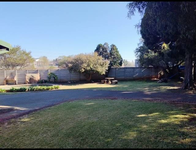 3 BEDROOM HOUSE FOR SALE IN RHODESFIELD